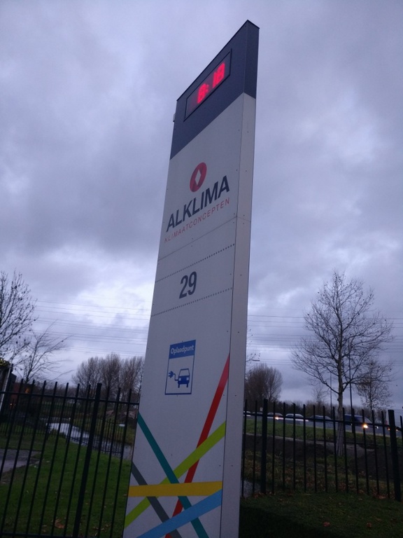 Afbeeldingslocatie: https://tweakers.net/ext/f/W0CEU5Y6FdsznM16YGyCE8tC/full.jpg
