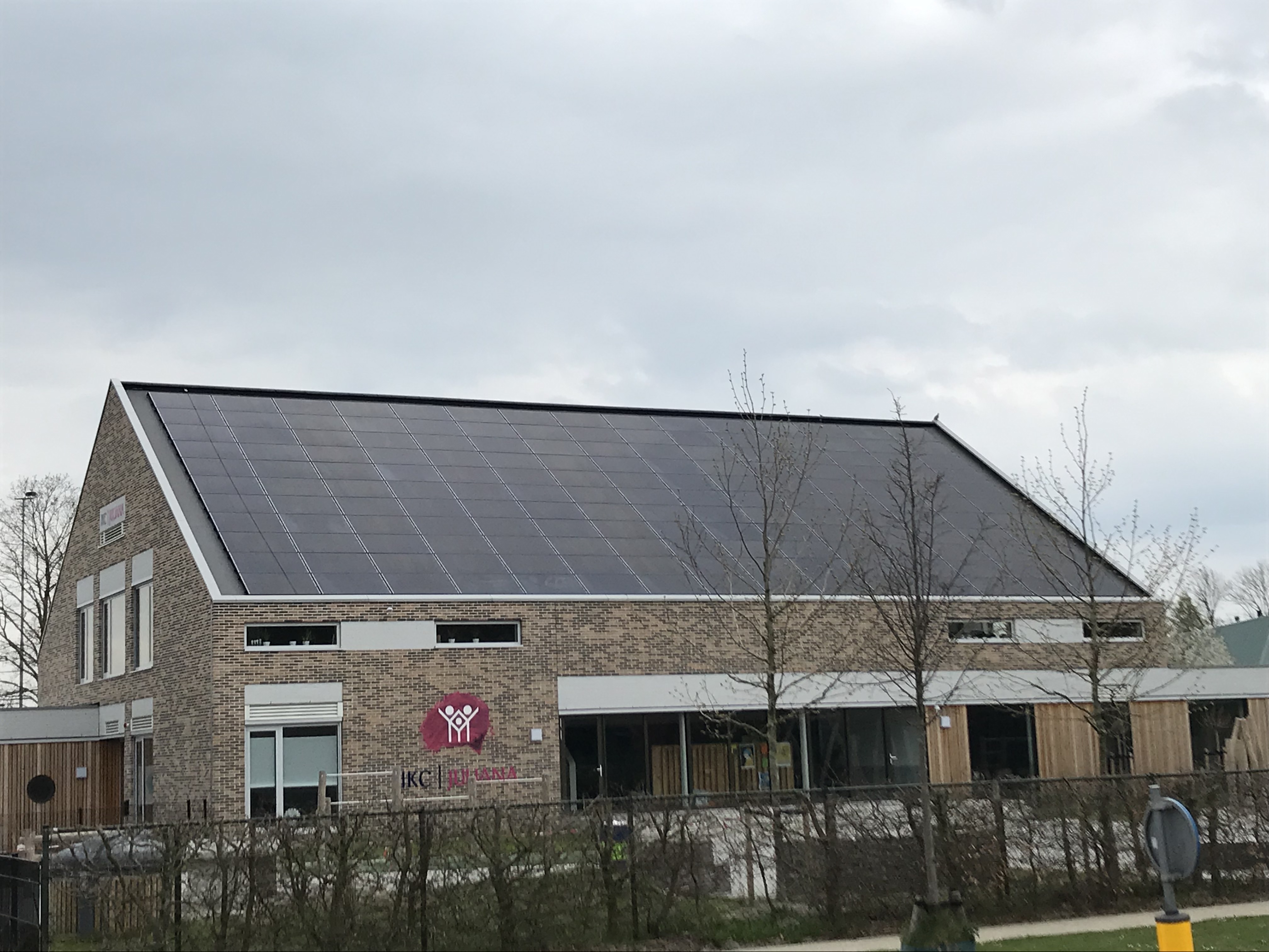 Afbeeldingslocatie: https://tweakers.net/ext/f/WGpLvC63brPiroWB9snXRnI0/full.jpg
