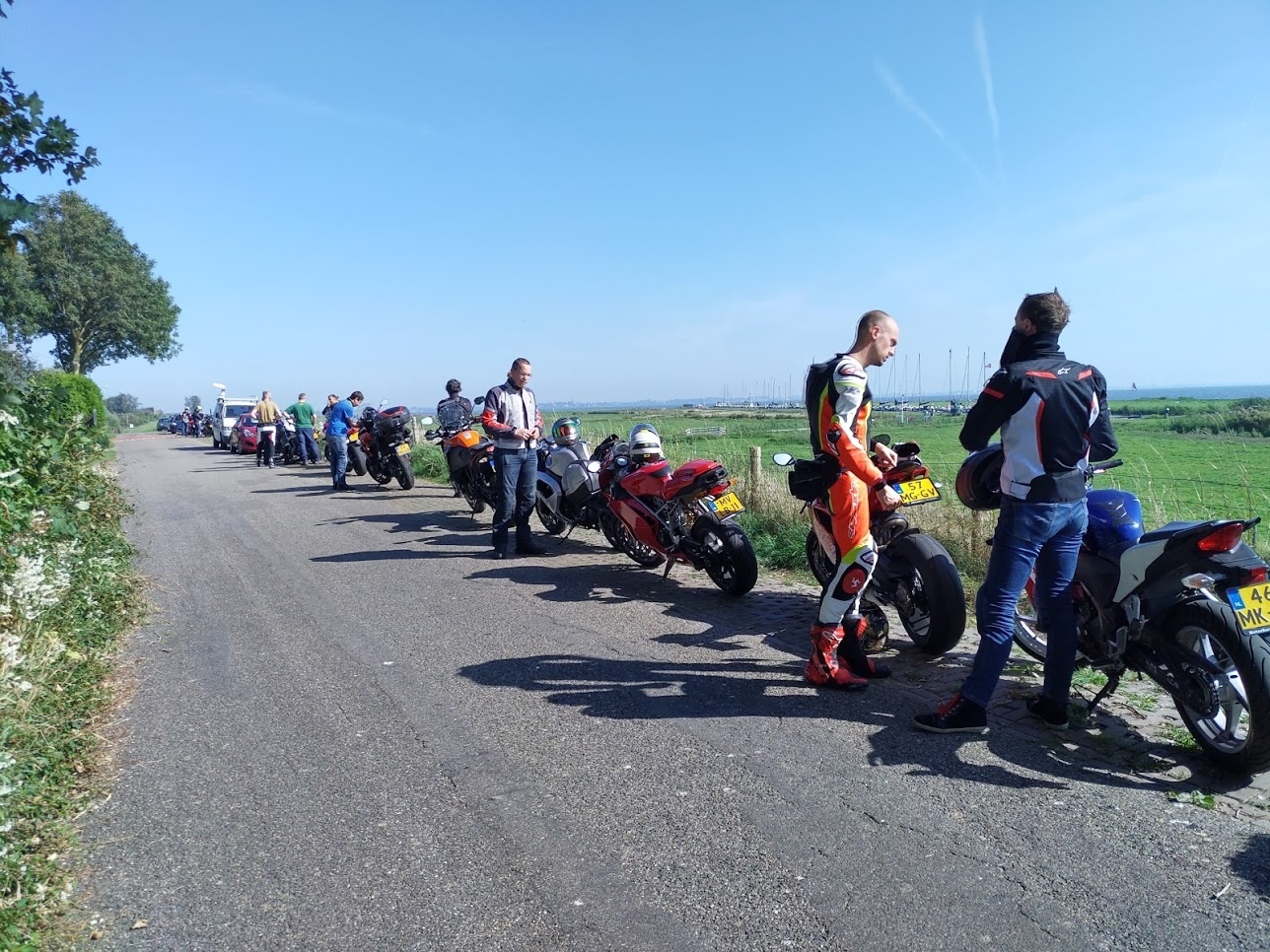 Afbeeldingslocatie: https://tweakers.net/ext/f/WJedO9UtvxnFE1jJJdafsq2p/full.jpg