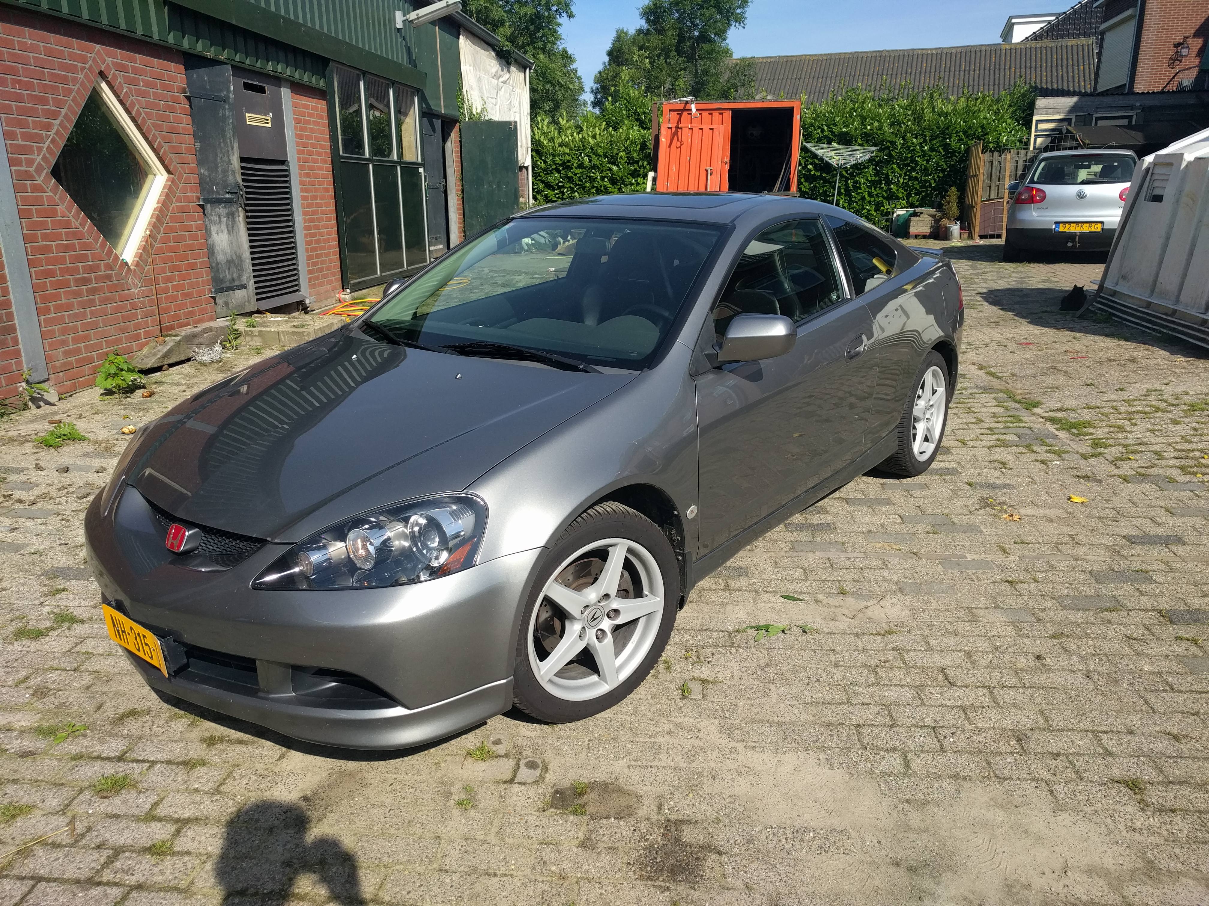 Afbeeldingslocatie: https://tweakers.net/ext/f/XYRLAcnyWLY752VK0sD2ZPCZ/full.jpg