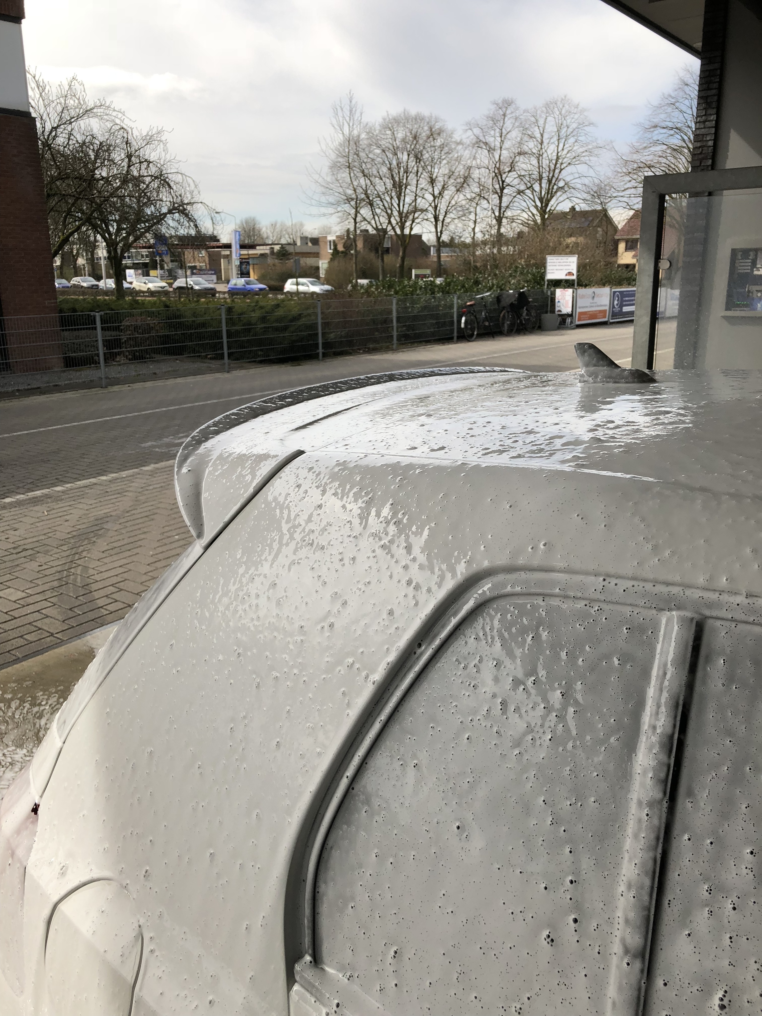 Afbeeldingslocatie: https://tweakers.net/ext/f/Xa9stOlpO20LkOR7keaVn9tY/full.jpg