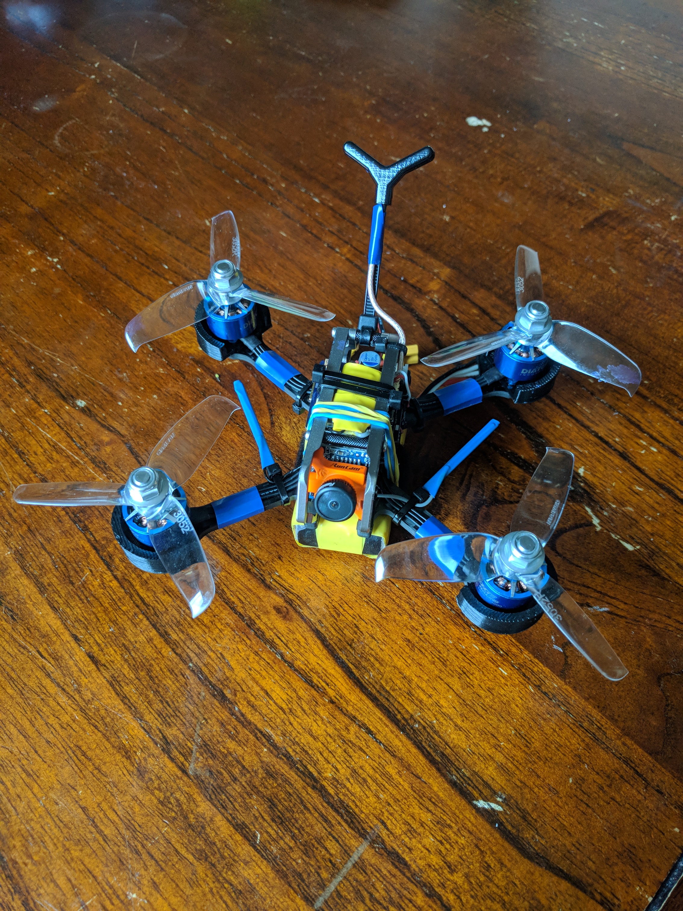 Afbeeldingslocatie: https://tweakers.net/ext/f/XsRWXpqlhsHAI9j8ztzHlTkG/full.jpg