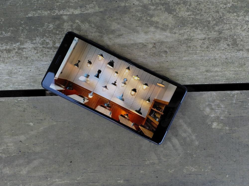 Sony Xperia XZ2 Compact