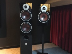 Afbeeldingslocatie: https://tweakers.net/ext/f/YMehg1j46VoHnPUQPT3qOkp7/medium.jpg