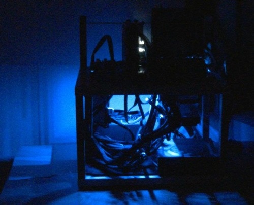 http://tweakers.net/ext/f/YlGXomASRfPdsSr1jqg7h2nv/full.jpg