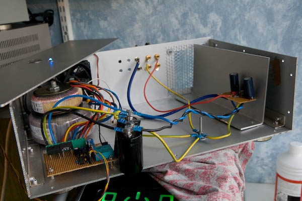 Afbeeldingslocatie: http://tweakers.net/ext/f/YrUim2WzuyWzClvrSQK5qBqC/full.jpg