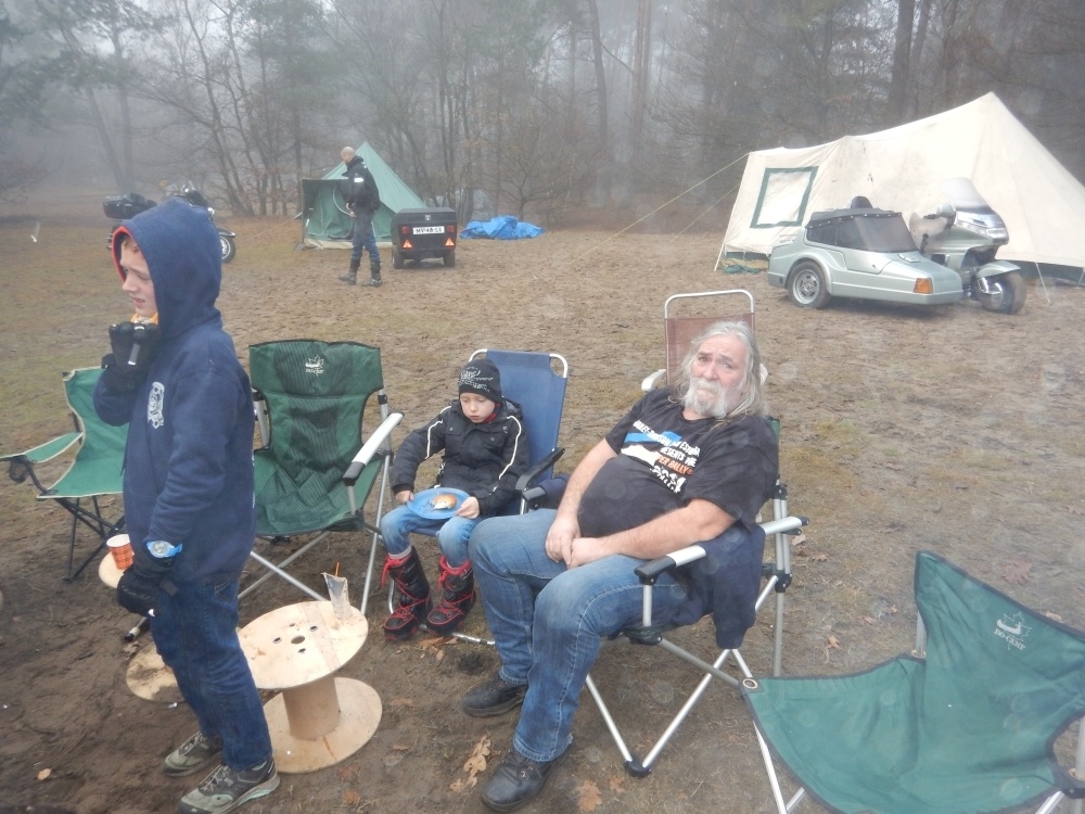 Afbeeldingslocatie: https://tweakers.net/ext/f/YvpwLxg3MSJXt4OfNv4S6Ods/full.jpg