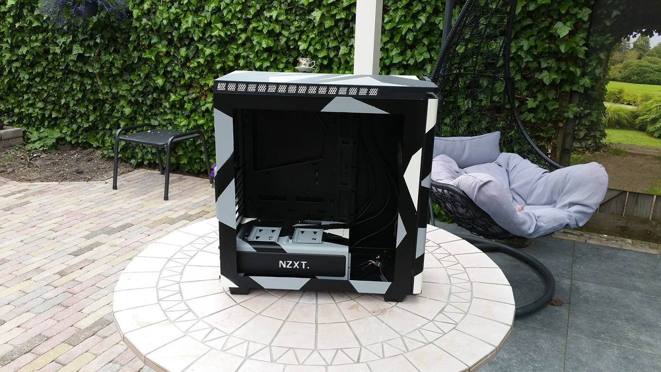 Afbeeldingslocatie: https://tweakers.net/ext/f/YzCwHKkeCoY78ZNSwKVwuvWc/full.jpg