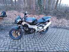 Tuono 1000r