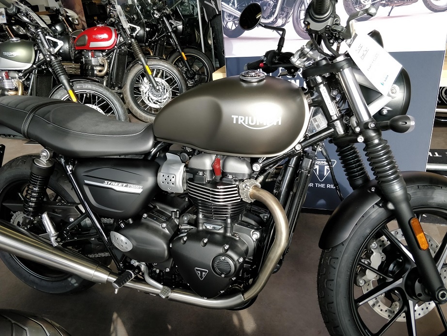 Street twin mcr Street twin mcr