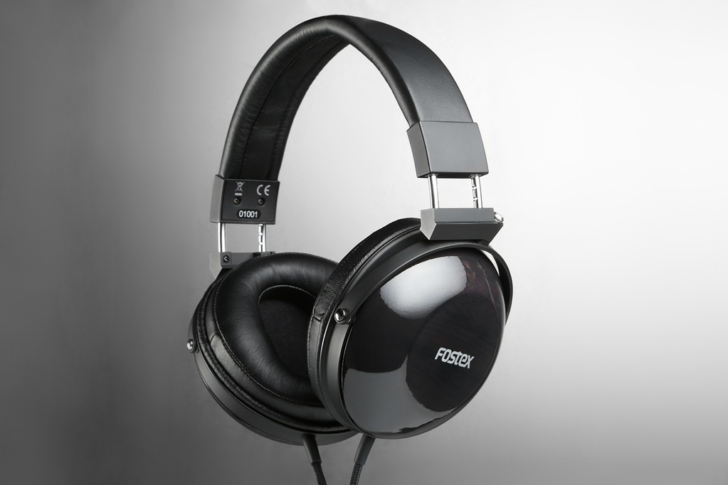 Afbeeldingslocatie: https://tweakers.net/ext/f/ZYBSMVpRkXNjBXUJN4xgPAd2/full.jpg