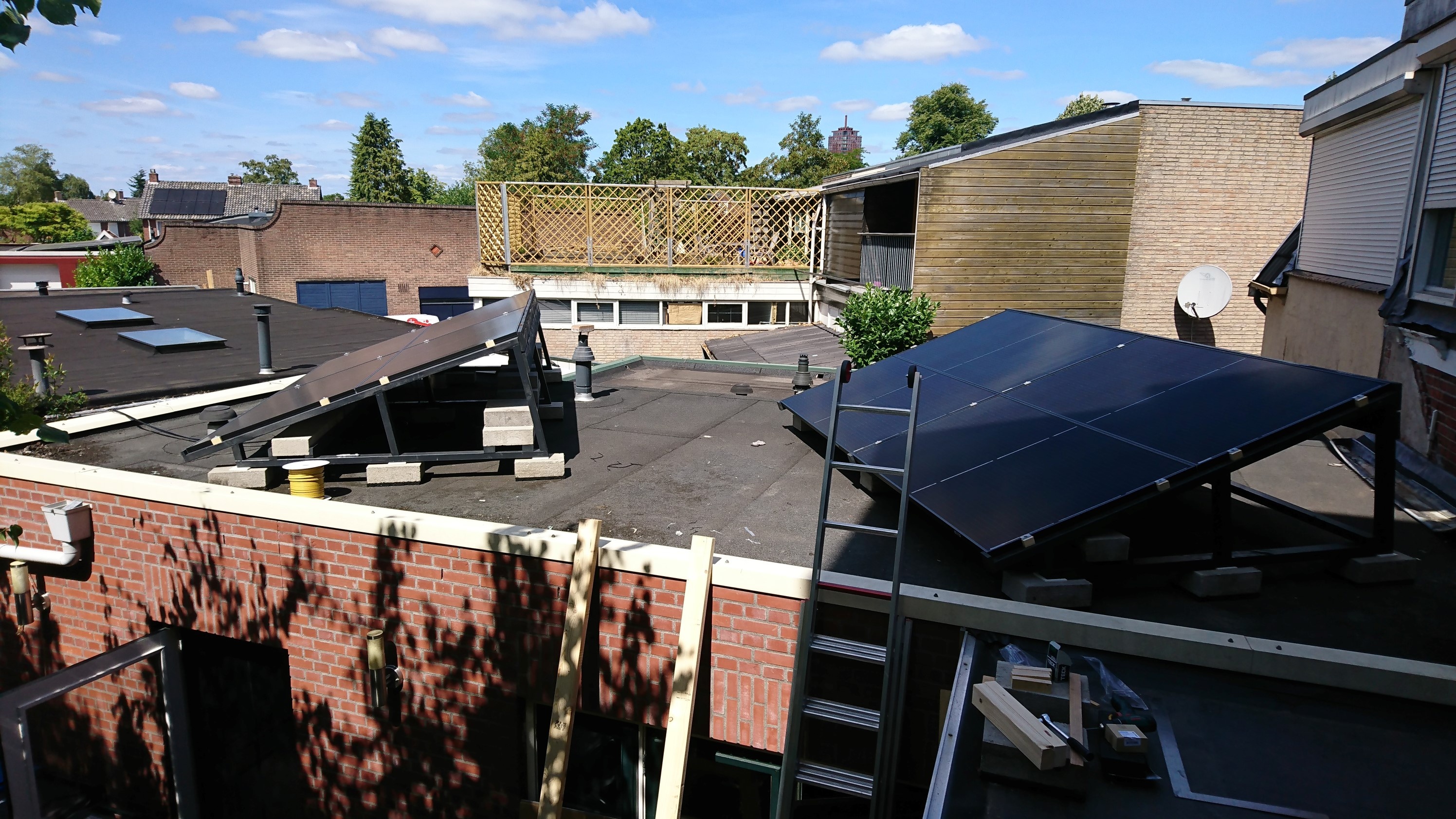 Afbeeldingslocatie: https://tweakers.net/ext/f/ZgRocPHobhQzrvCfB2jiITgE/full.jpg