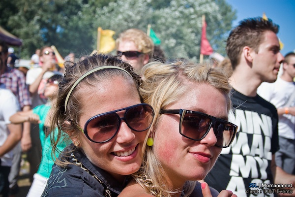 Afbeeldingslocatie: http://tweakers.net/ext/f/a1a5f0b1fc913c55ef3c650124cccc73/full.jpg