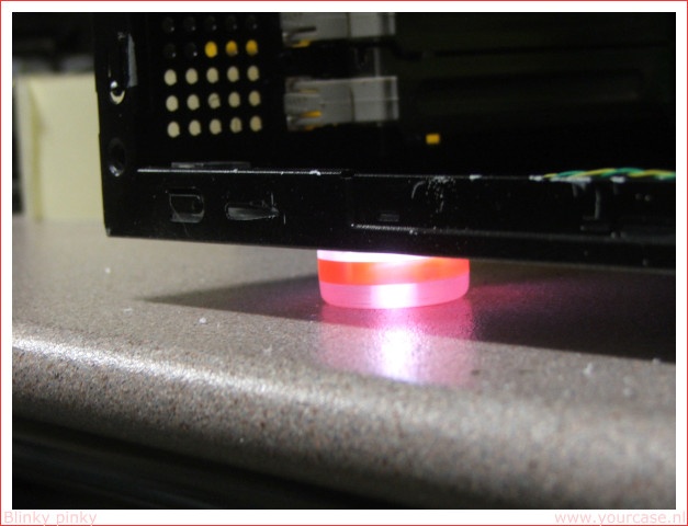 Afbeeldingslocatie: http://tweakers.net/ext/f/a6d6f94209a0480dc28f249b888cfd03/full.jpg