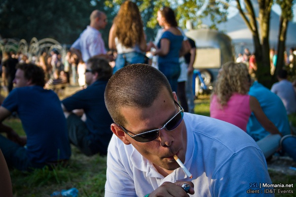 Afbeeldingslocatie: http://tweakers.net/ext/f/aa890878470c0cef3f5d0f8476d4e1a7/full.jpg