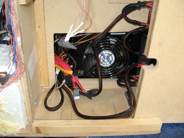 Afbeeldingslocatie: http://tweakers.net/ext/f/adce39990c413598ed27a7a706ced3ad/full.jpg
