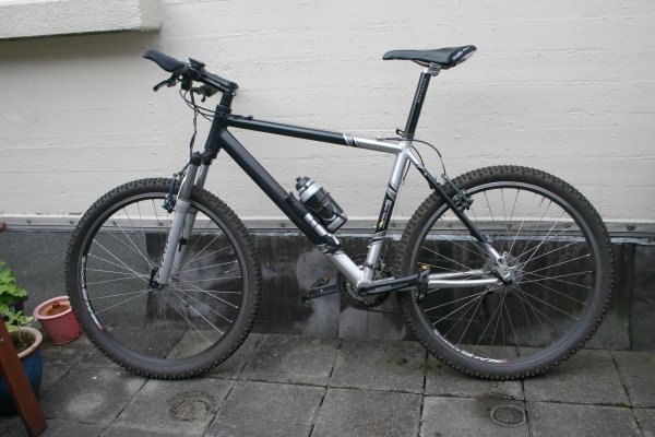 Afbeeldingslocatie: http://tweakers.net/ext/f/aee48ffed9a0b89891938744ccaffeff/full.jpg
