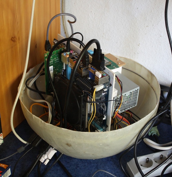 Afbeeldingslocatie: http://tweakers.net/ext/f/afccICID5wMvEMU6MYTc0SzU/full.jpg