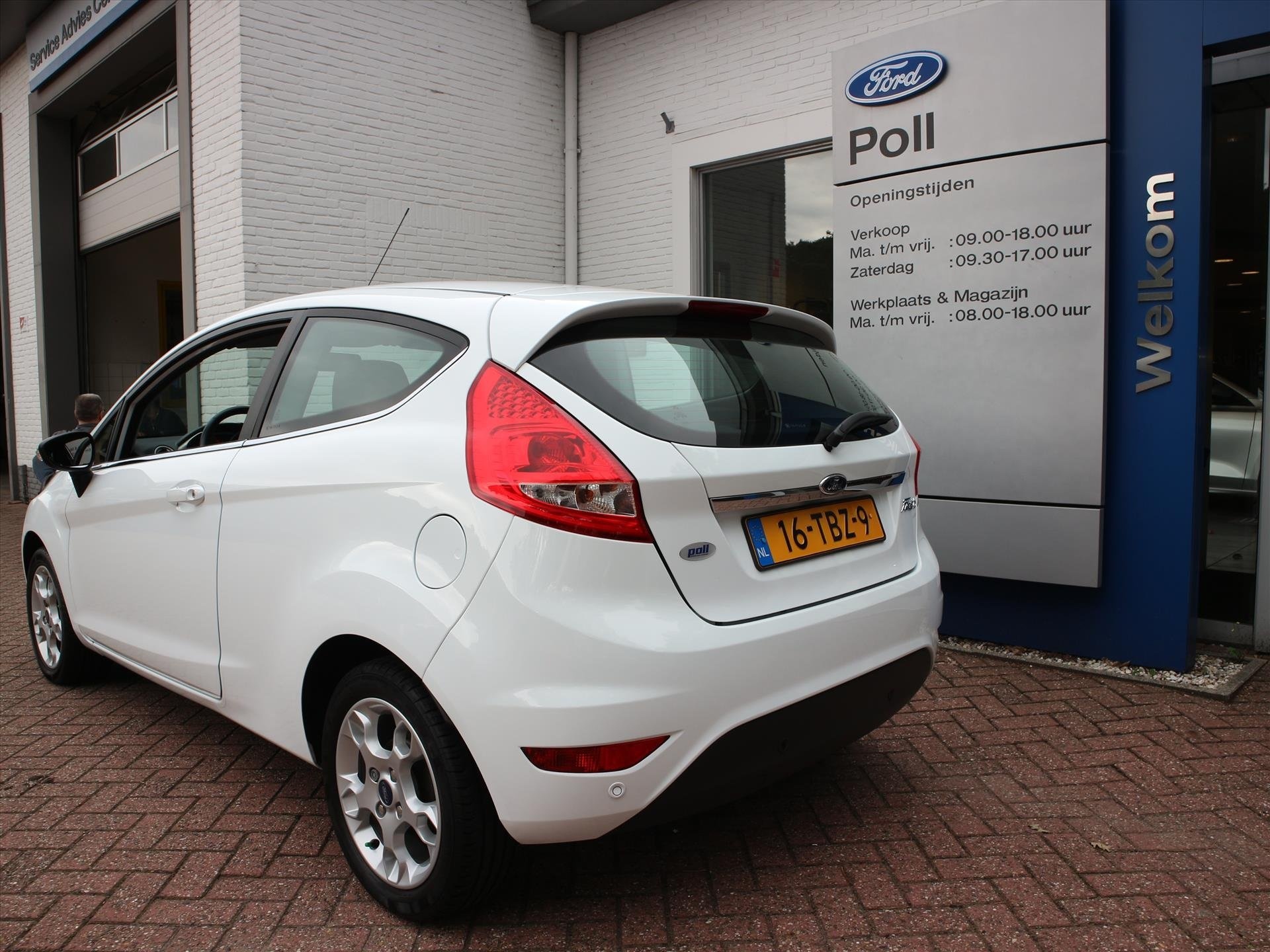 Afbeeldingslocatie: https://tweakers.net/ext/f/ahqYLcvxYR632uVM2SRdEb77/full.jpg