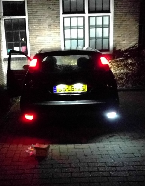 Afbeeldingslocatie: https://tweakers.net/ext/f/b2Tfvkn9IBNxmLYk7mRD6gOL/full.jpg