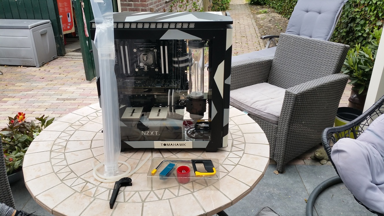 Afbeeldingslocatie: https://tweakers.net/ext/f/bLgg4pViG6QMl5O1uTxbV2n1/full.jpg