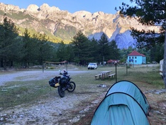 Theth camping