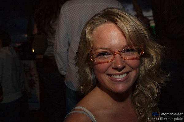 Afbeeldingslocatie: http://tweakers.net/ext/f/bb74307fd9f1aca815202738ea35f5e7/full.jpg