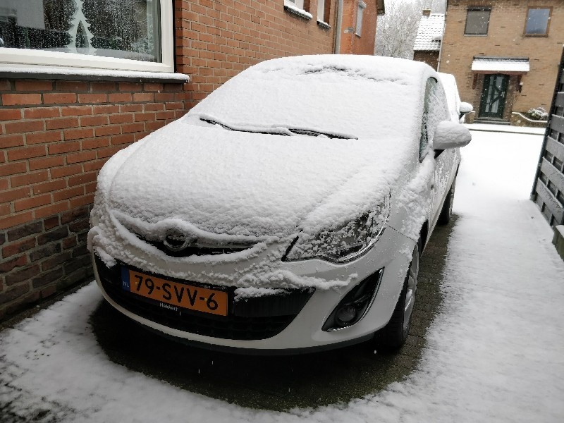 Afbeeldingslocatie: https://tweakers.net/ext/f/cS9XH051BJXN7kU7zHB0cVPz/full.jpg