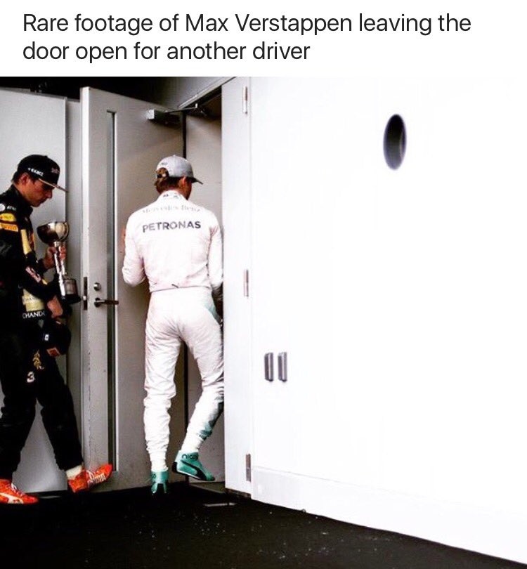 Afbeeldingslocatie: https://tweakers.net/ext/f/d4MIHXPL0VDufCH2Eokm4lmg/full.jpg