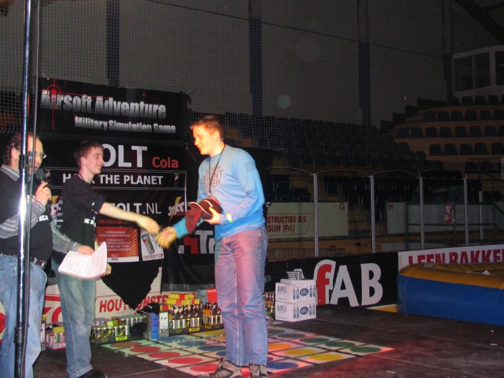 Afbeeldingslocatie: http://tweakers.net/ext/f/d4fecd7d30048e64d32e0eba1dbc889f/full.jpg