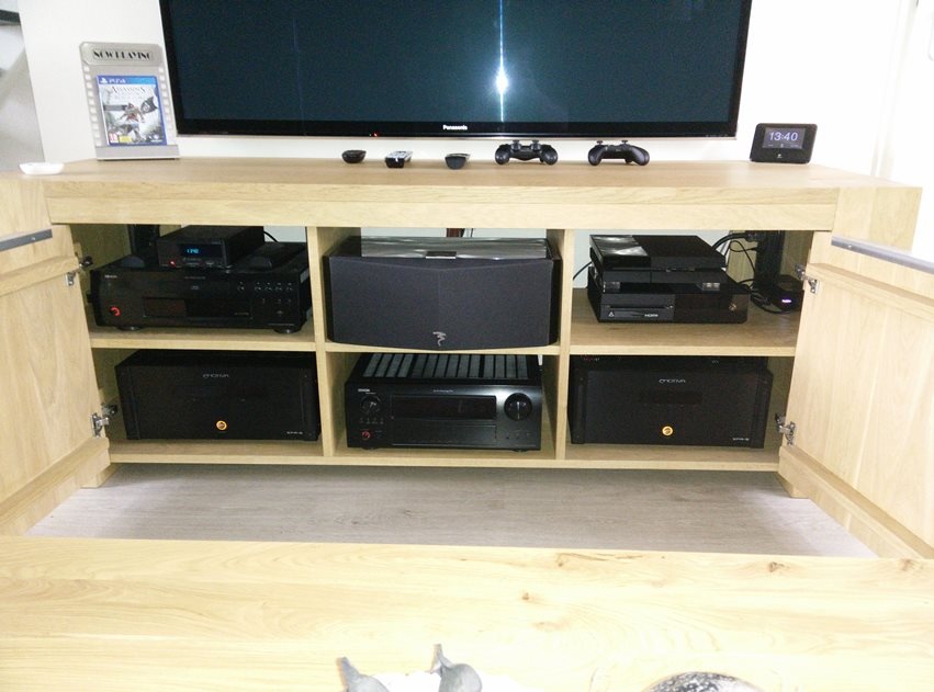 Afbeeldingslocatie: http://tweakers.net/ext/f/dVfOPnXfOHYnQOm3tSQBdIJa/full.jpg