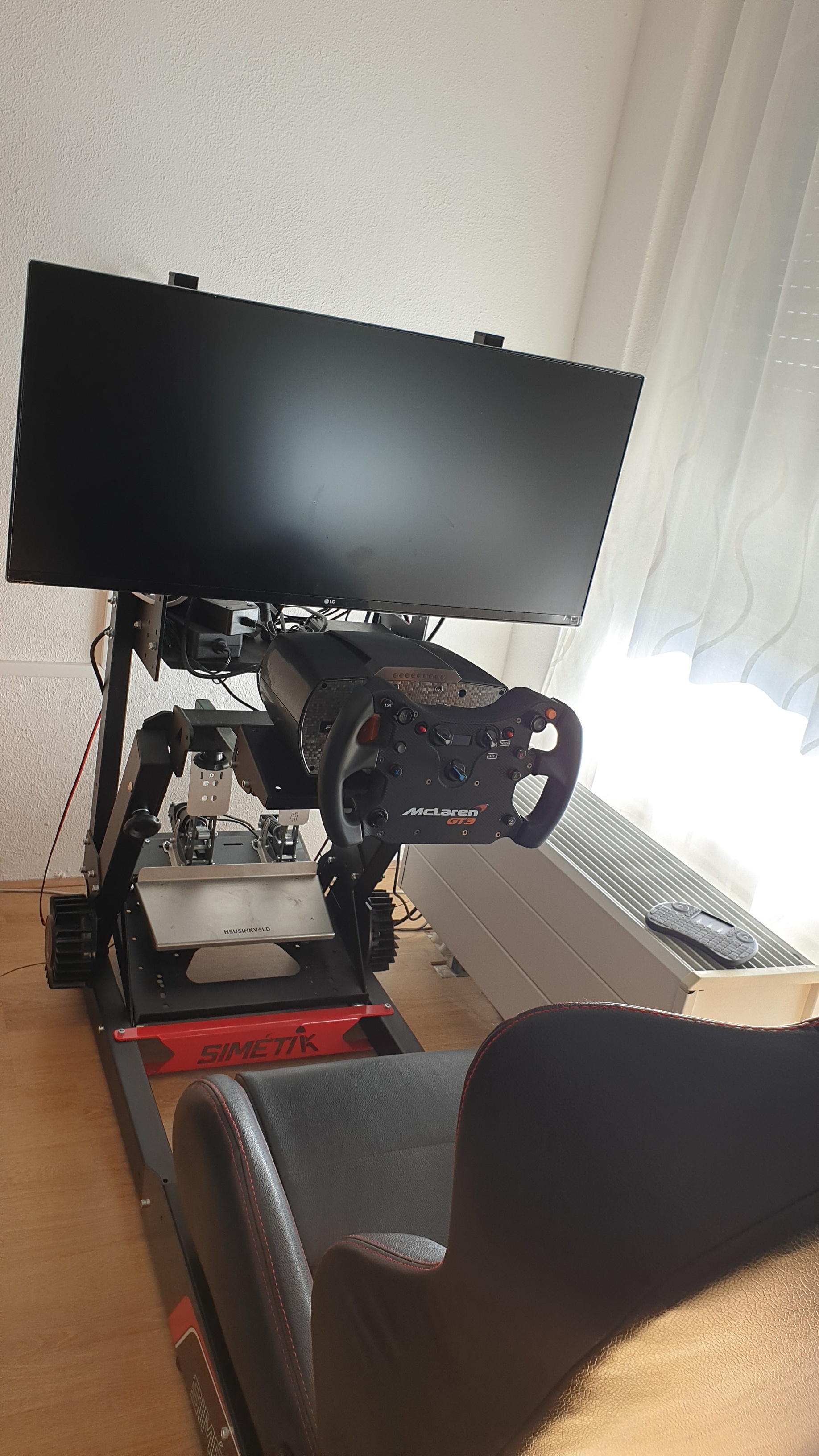 Afbeeldingslocatie: https://tweakers.net/ext/f/f1tJDQUX7SvnWu6Mldp5iufu/full.jpg