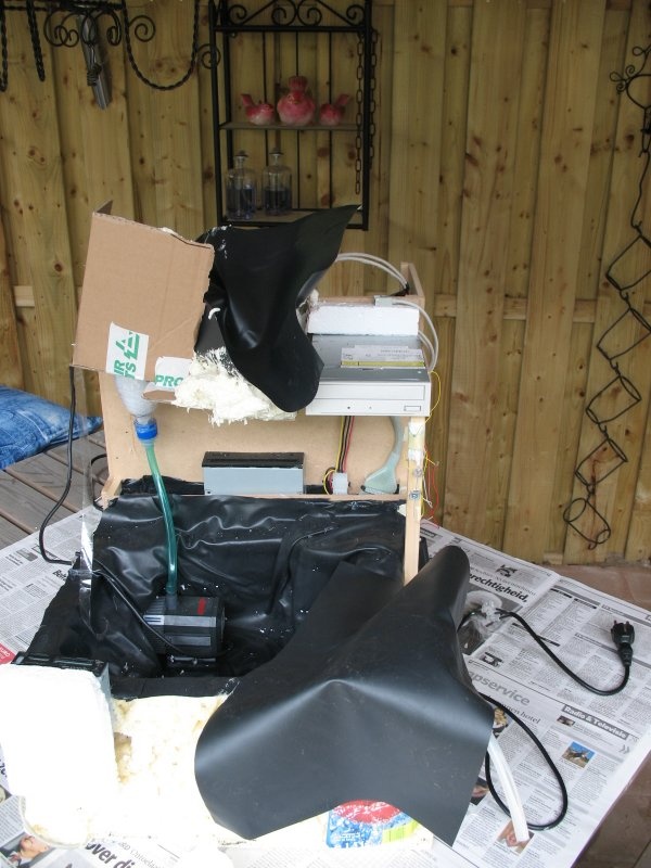 Afbeeldingslocatie: http://tweakers.net/ext/f/f2443b7dd3b1224cdd76e38f5cb757cb/full.jpg