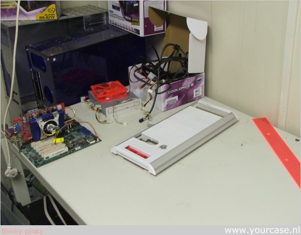 Afbeeldingslocatie: http://tweakers.net/ext/f/fbf711a12e4d7a0fc754672fe6fc789e/full.jpg