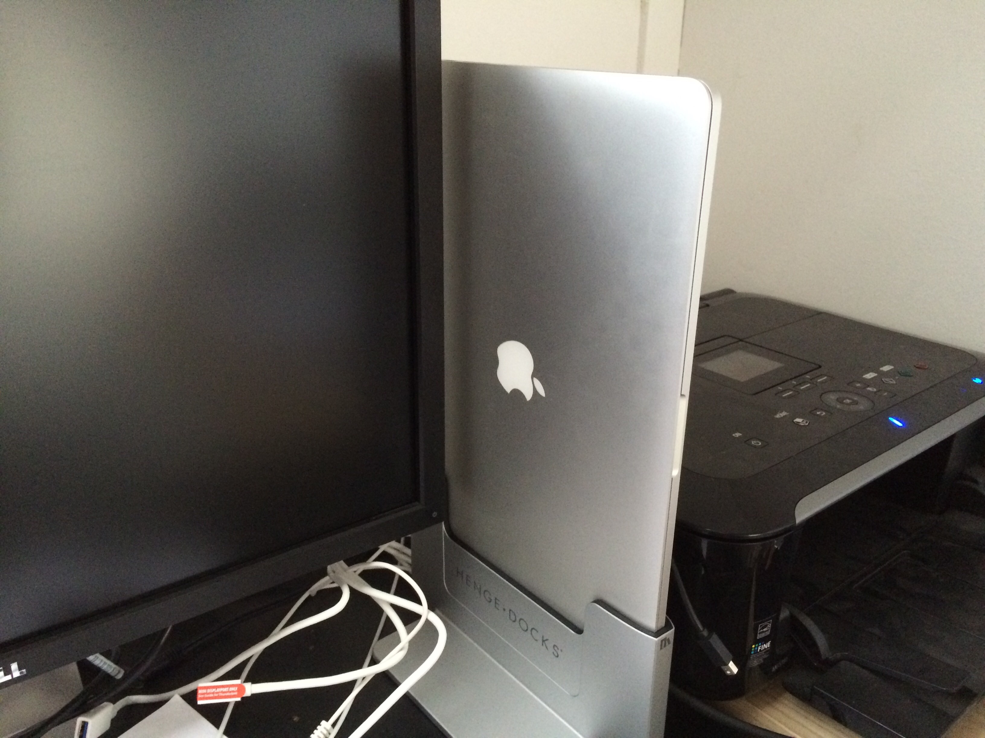 Henge dock 6