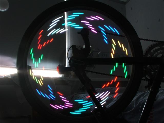 Afbeeldingslocatie: http://tweakers.net/ext/f/fe7f07f417f128306fe3d434e4d0e73f/full.jpg