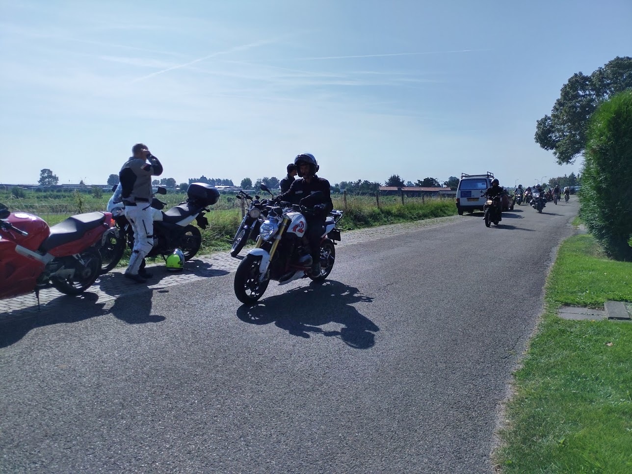 Afbeeldingslocatie: https://tweakers.net/ext/f/fsD55RdlFrPxrbnakjXCWcJx/full.jpg
