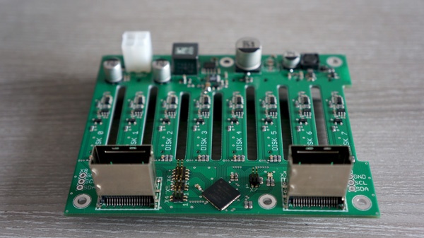 Afbeeldingslocatie: http://tweakers.net/ext/f/g7f2H9L6CA94rNOOVFaS8PIY/full.jpg