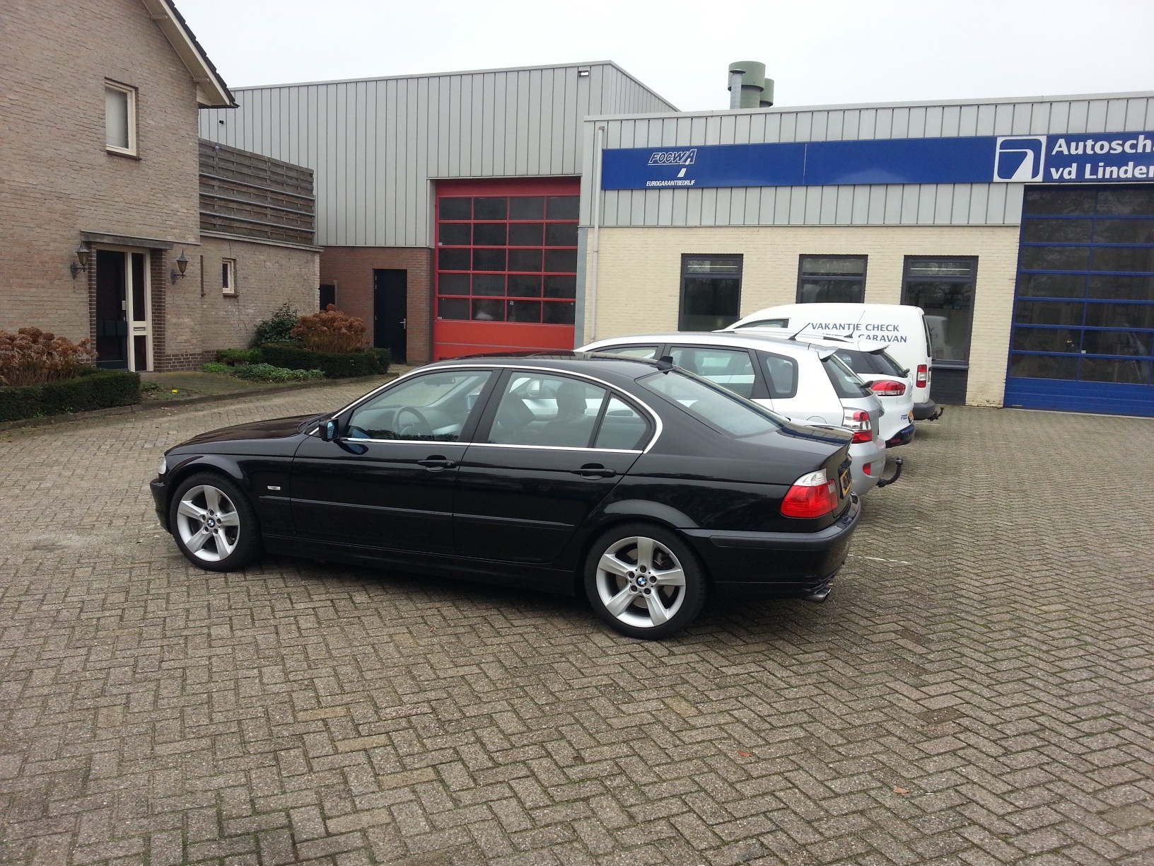 Afbeeldingslocatie: http://tweakers.net/ext/f/gdxyB4VpiYsDtcGaeua2WEpn/full.jpg