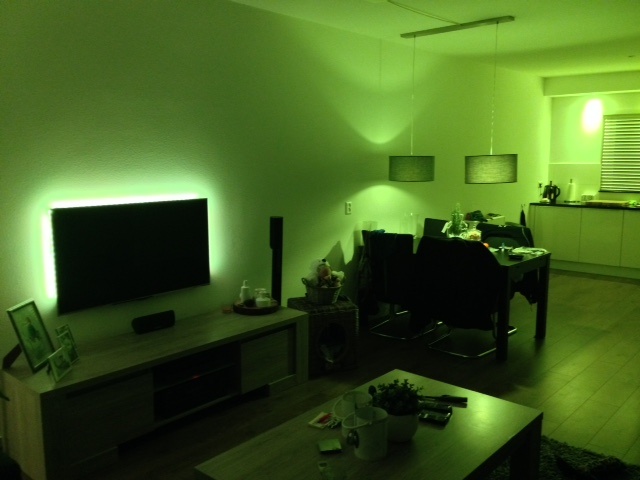 Afbeeldingslocatie: http://tweakers.net/ext/f/hOXxHXUFsuzBME0qvh4lFyDD/full.jpg