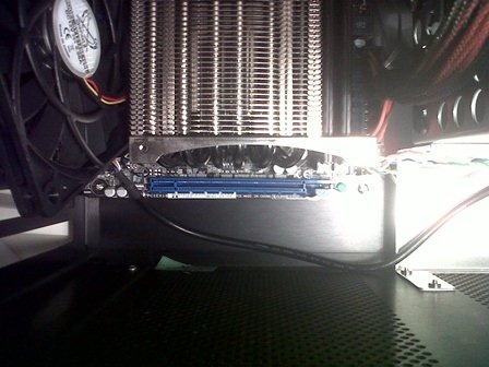 PCI-E slot nog keurig vrij :)