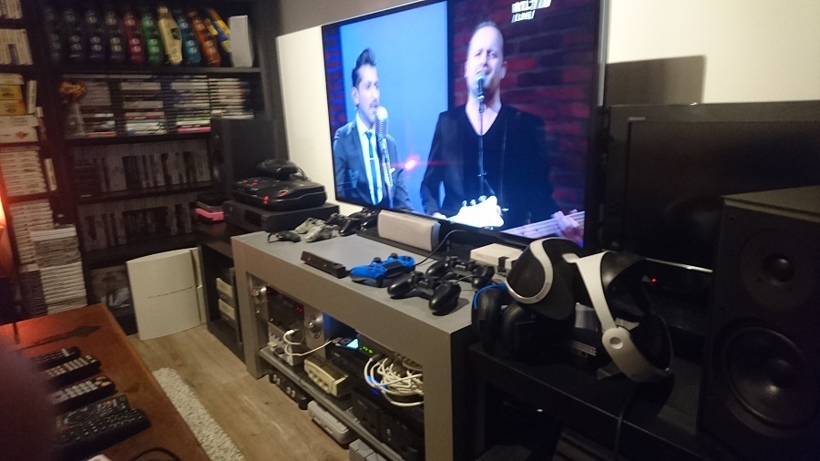 Afbeeldingslocatie: https://tweakers.net/ext/f/hWfZOdpkdcnDSenqHpnR5N1h/full.jpg