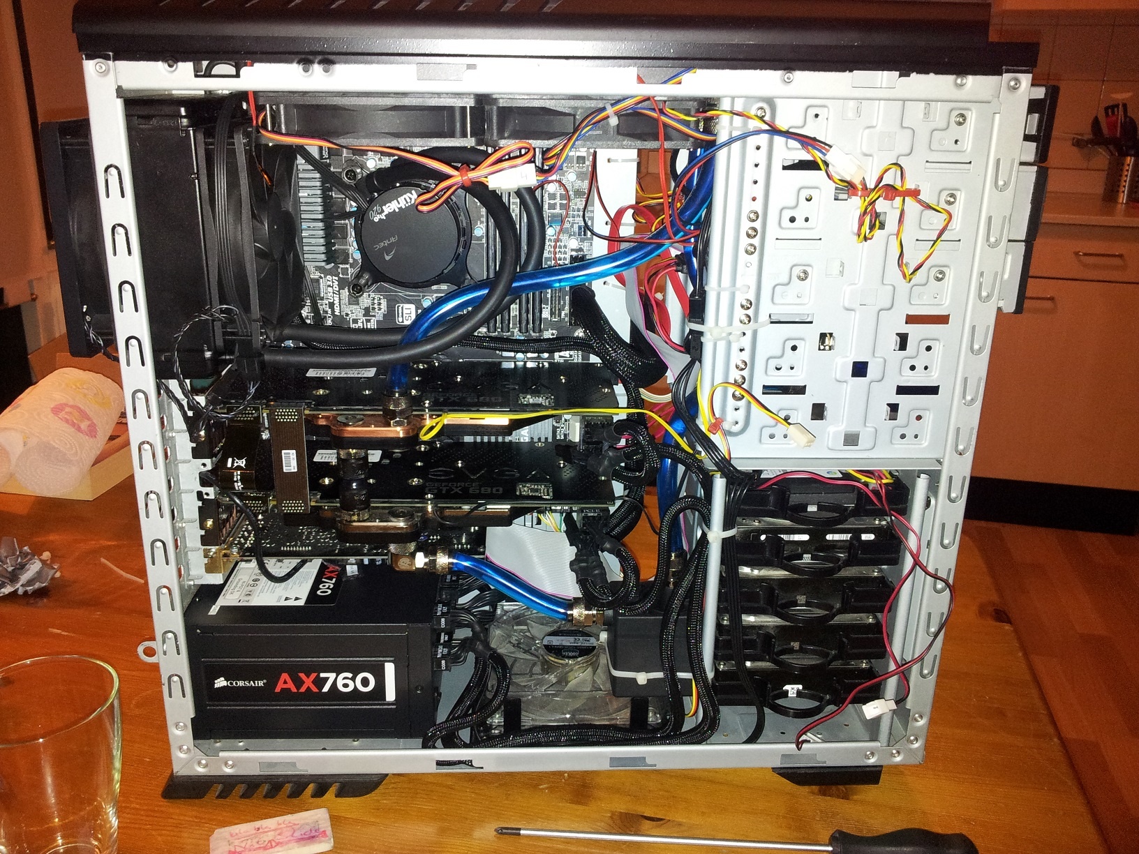 Afbeeldingslocatie: http://tweakers.net/ext/f/itkisOASRQRlR7mFkMou2LDB/full.jpg