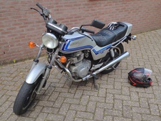 Cb400t