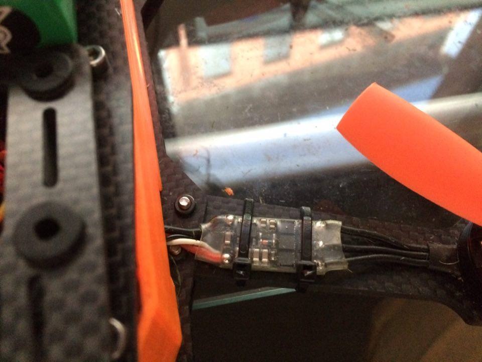 Afbeeldingslocatie: https://tweakers.net/ext/f/l46RyZXPHLnRhRQp1cJGVlDo/full.jpg