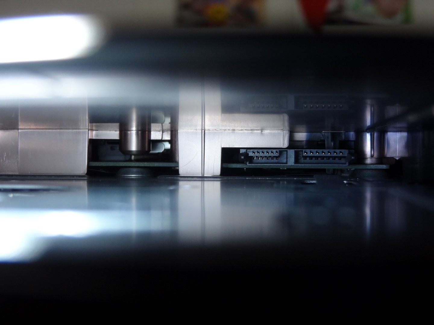 Afbeeldingslocatie: https://tweakers.net/ext/f/lck2pZFXWhbycXqC6U7X2OBF/full.jpg?nohitcount=1