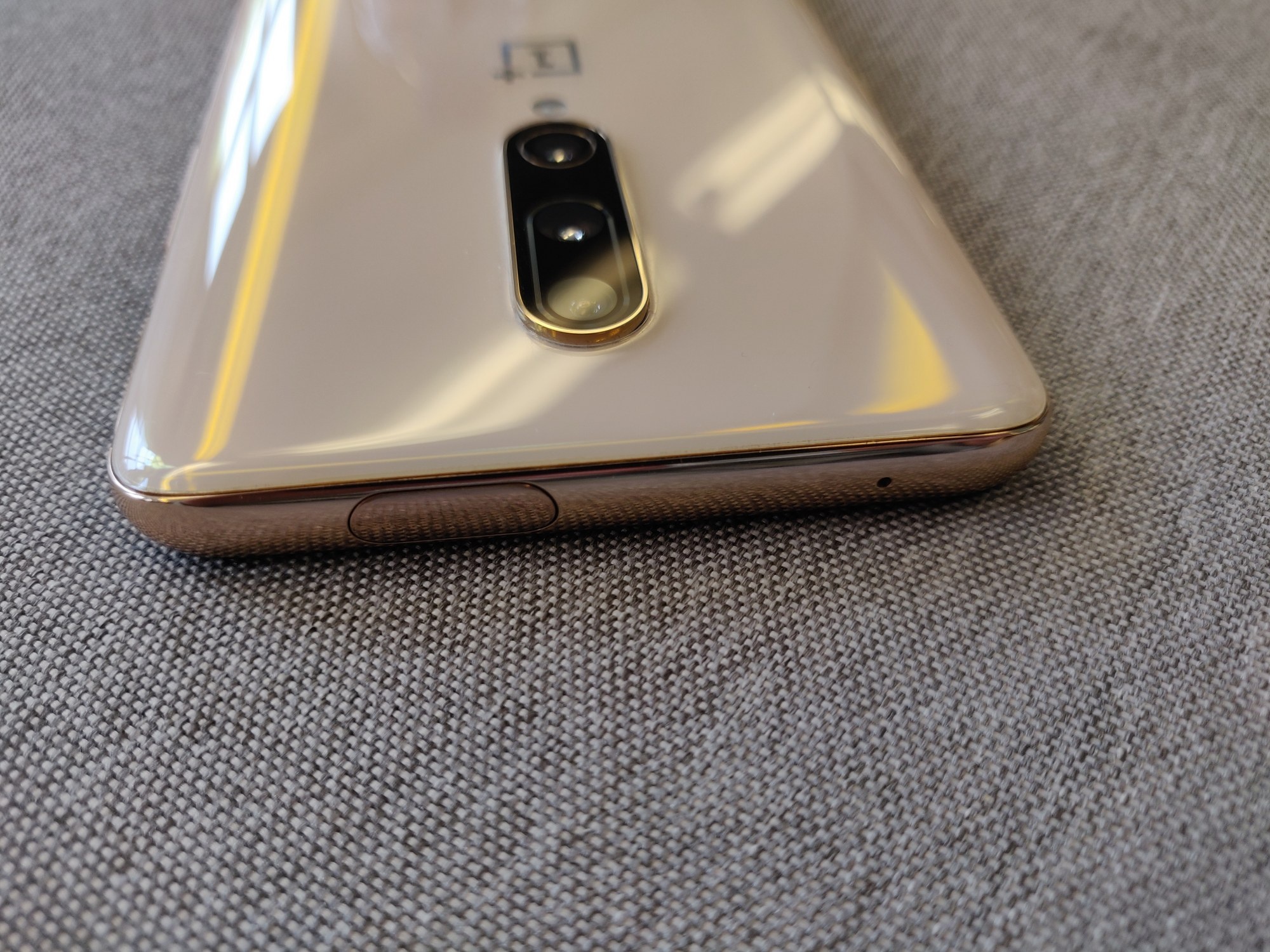OnePlus 7 Pro - Almond OnePlus 7 Pro - Almond