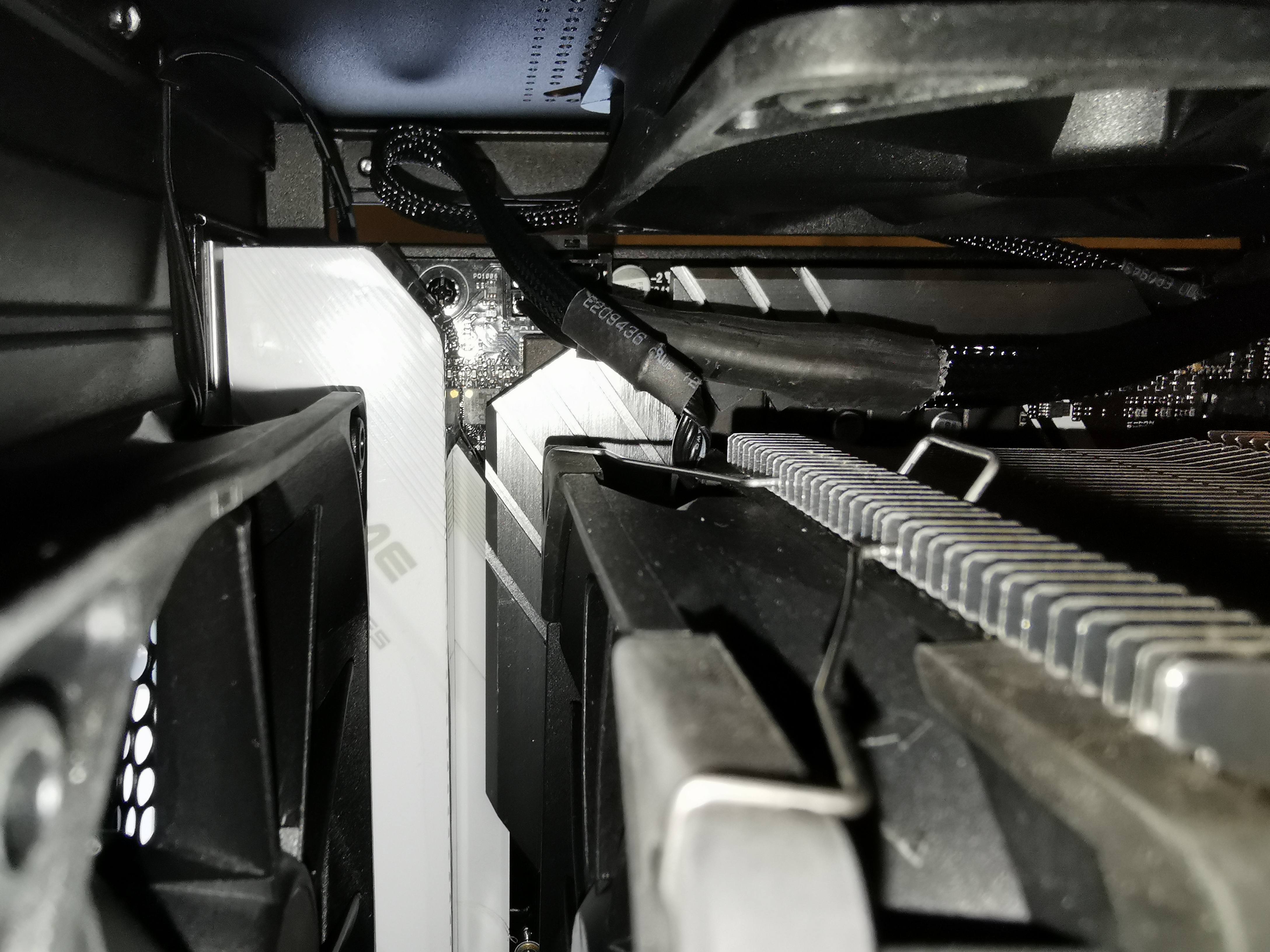 Afbeeldingslocatie: https://tweakers.net/ext/f/ll1tp59fwERY7EaJM18QqN6z/full.jpg