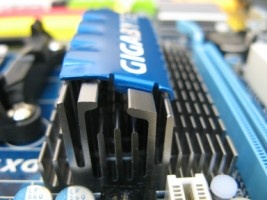http://tweakers.net/ext/f/nGlgT011OY21Rxnq7e4KXXiq/full.jpg