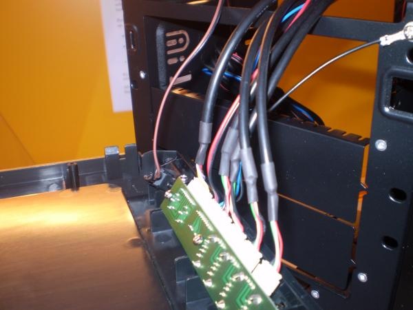 Afbeeldingslocatie: http://tweakers.net/ext/f/naYDvFXcuCfuN7A6O5rv32WA/full.jpg